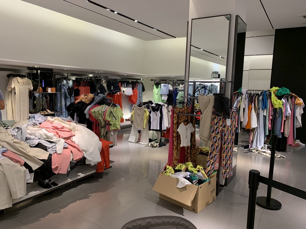 ZARA Updated September 2024 19 Photos & 61 Reviews 2002 Annapolis