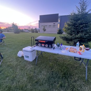 Motel 6 Mankato - Lots of green space and pet friendly! - Hotels Near Me - Mankato, Minnesota
