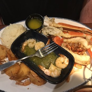 Red Lobster - The Ultimate Feast - Seafood Near Me - Omaha, Nebraska