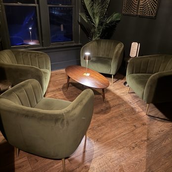 Cat House Lounge - Cocktail Bars Near Me - Howell, Michigan