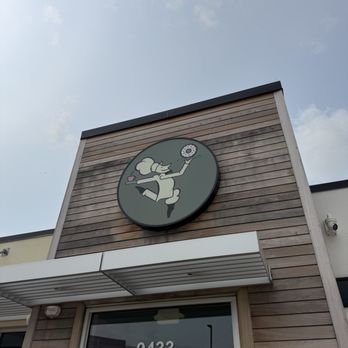 Stan's Donuts & Coffee - Here in Rosemont!! - Donuts Near Me - Rosemont, Illinois Stan's Donuts & Coffee - Here in Rosemont!! - Donuts Near Me - Rosemont, Illinois