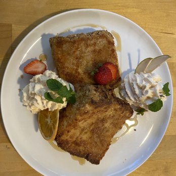 Over Easy - Custard French Toast - Breakfast & Brunch Near Me - Kailua, Hawaii Over Easy - Custard French Toast - Breakfast & Brunch Near Me - Kailua, Hawaii