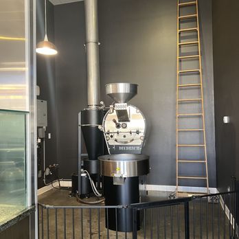 Solo Brew & Roasters - Coffee & Tea Near Me - Apple Valley, California