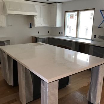 Barron's Stoneworks - Quartz island - Countertop Installation Near Me Barron's Stoneworks - Quartz island - Countertop Installation Near Me