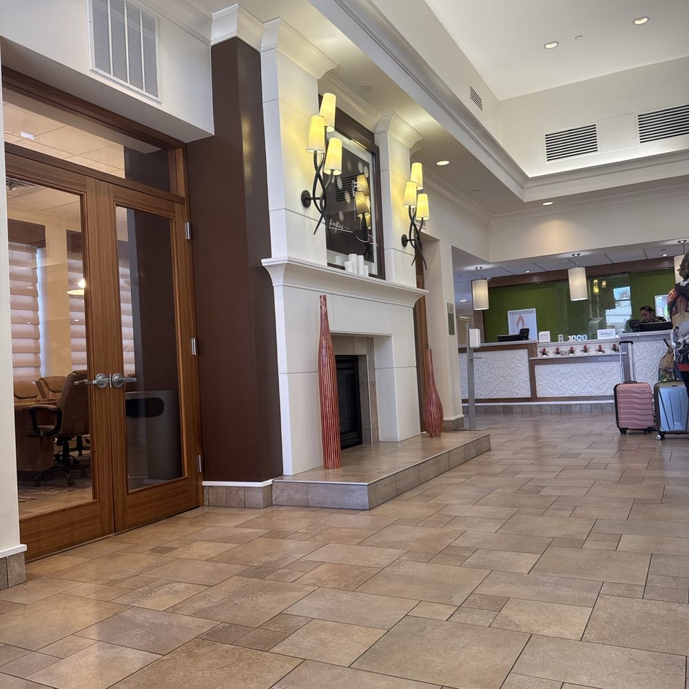 Lobby Lobby