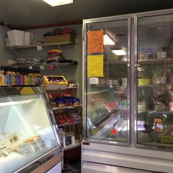 Pleasanton's Seafood - the inside of a store - Seafood Markets Near Me - Dover, Delaware