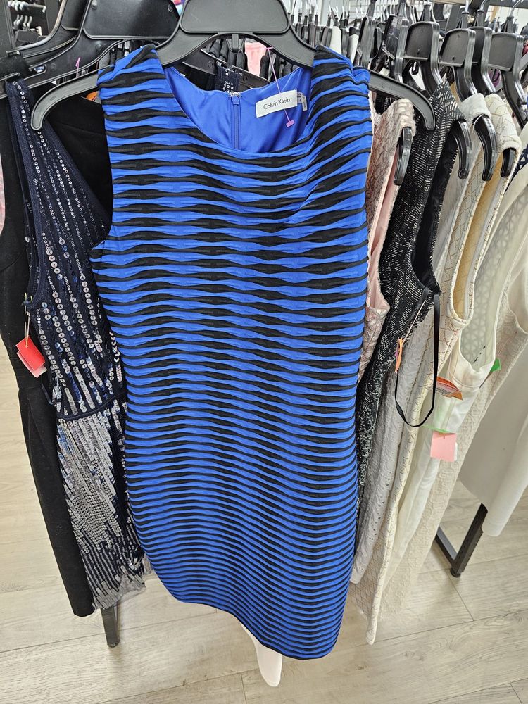 GOODWILL INDUSTRIESMANASOTA Updated September 2024 11 Photos & 28 Reviews 1704 N Honore