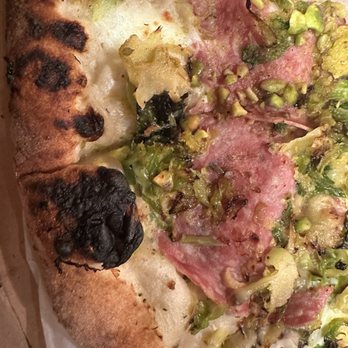 Fat Olives - Burnt oily pizza! - Pizza Near Me - Flagstaff, Arizona