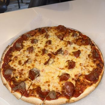 Carbone's Pizzeria - Pizza Near Me - Lexington, Minnesota