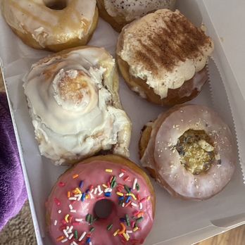 Beyond Amazing Donuts - Brown butter, black garlic, cinnamon roll, banoffee pie, raspberry, lemon curd. All incredible!!! - Donuts Near Me - Charlotte, North Carolina Beyond Amazing Donuts - Brown butter, black garlic, cinnamon roll, banoffee pie, raspberry, lemon curd. All incredible!!! - Donuts Near Me - Charlotte, North Carolina