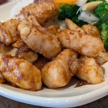 A Table Wayne's Kitchen - Ginger Garlic Fish - Asian Fusion Near Me - Manteca, California A Table Wayne's Kitchen - Ginger Garlic Fish - Asian Fusion Near Me - Manteca, California