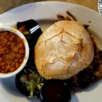 Cali BBQ - Pulled Pork Sandwich - Barbeque Near Me - Spring Valley, California