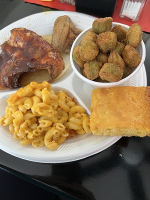 Cotton's Kitchen by null