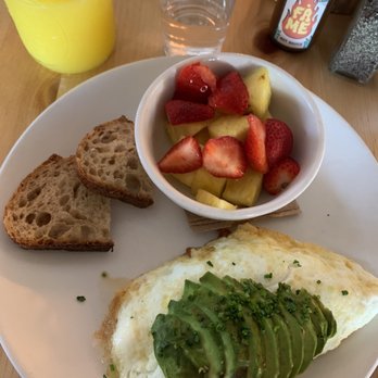 FÃ me Caffe - Parisian Omelet with Avocado - Coffee & Tea Near Me - Phoenix, Arizona FÃ me Caffe - Parisian Omelet with Avocado - Coffee & Tea Near Me - Phoenix, Arizona