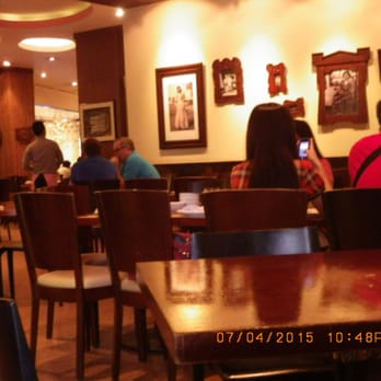 Fely J's Kitchen - walls are adorned with family pix - Specialty Food Near Me - Makati, NCR