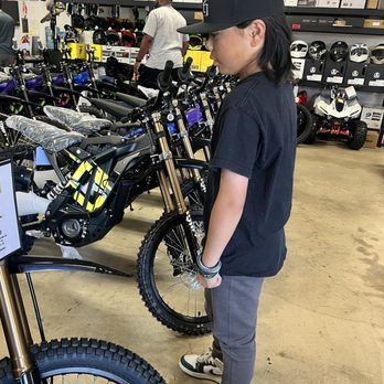 Discount Powersports - All colors for 2025 Light Bee X were available as the shop has the biggest selection out of all the Surron authorized dealers in the area. - Motorsport Vehicle Dealers Near Me - Perris, California Discount Powersports - All colors for 2025 Light Bee X were available as the shop has the biggest selection out of all the Surron authorized dealers in the area. - Motorsport Vehicle Dealers Near Me - Perris, California