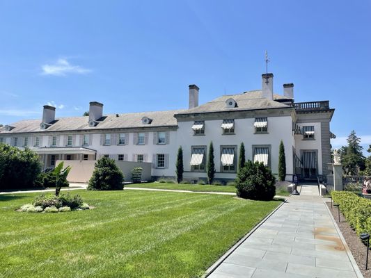 Nemours Estate by null