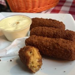Triana - Croquetas (Croquettes) chicken