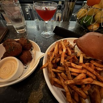 Aveline - Wagyu burger and shrimp and crab hush puppies - Cocktail Bars Near Me - Atlanta, Georgia Aveline - Wagyu burger and shrimp and crab hush puppies - Cocktail Bars Near Me - Atlanta, Georgia