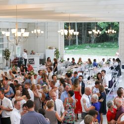 Ancestral Acres Lodge - Dancing reception