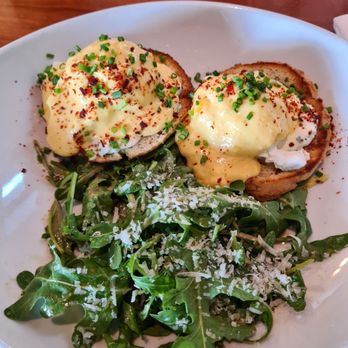 Picnik - Burnet Road - Picnik Benedict without bacon - New American Near Me - Austin, Texas