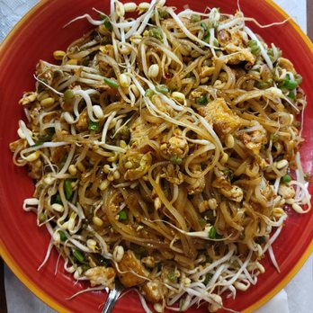 Thai Pepper - Pad thai - chicken - spicy - Thai Near Me - Baton Rouge, Louisiana