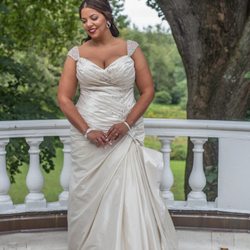I Do I Do Wedding Gowns - My dress was expertly tailored!