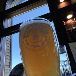Spinnackers Brew Pub & Guest House