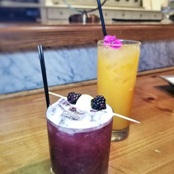 Maplewood Kitchen and Bar - Blackberry lemonade and Sol Driver - Breakfast & Brunch Near Me - Cincinnati, Ohio