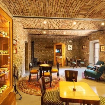 Hotel Bonsai - Vinarna - Restaurants Near Me - Mikulov, JM