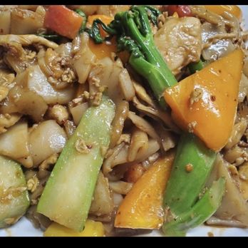 Arkhan Thai Cuisine - a plate of stir fried vegetables - Asian Fusion Near Me - Green Bay, Wisconsin Arkhan Thai Cuisine - a plate of stir fried vegetables - Asian Fusion Near Me - Green Bay, Wisconsin