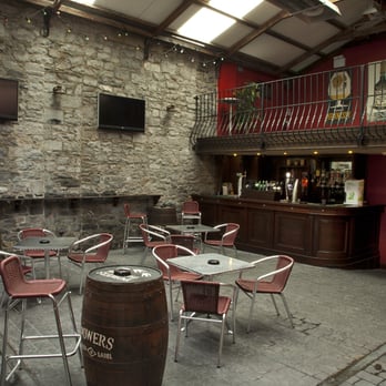 Jerry Flannery's Bar - Sports Bars Near Me - Limerick, LK