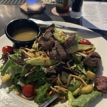 Local Goat - Tavern steak salad - New American Near Me - Pigeon Forge, Tennessee Local Goat - Tavern steak salad - New American Near Me - Pigeon Forge, Tennessee
