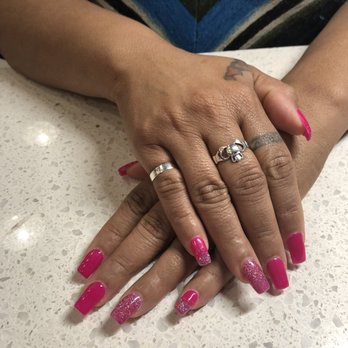 Casabella - Lovin' my nails by John - Nail Salons Near Me - Bentonville, Arkansas