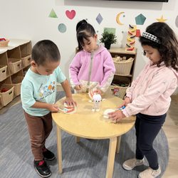 Kreative Kidz - Learning to clean our teeth