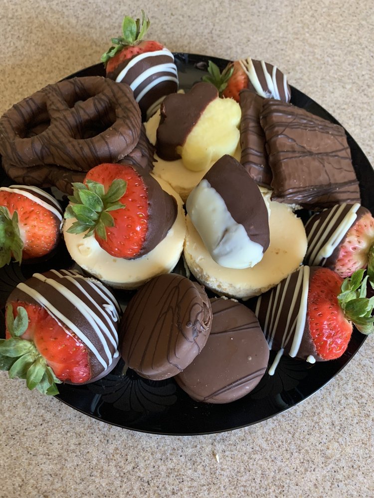 EDIBLE ARRANGEMENTS Updated September 2024 25 Reviews 6176 East