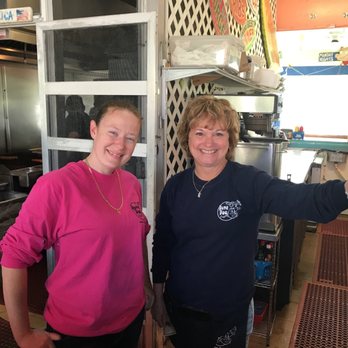 Dune Dog Cafe - American Near Me - Jupiter, Florida