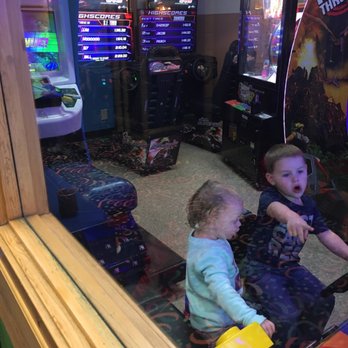 Pappy’s Pizzeria - Game room, (don't worry those are my kids) - Pizza Near Me - Redmond, Oregon