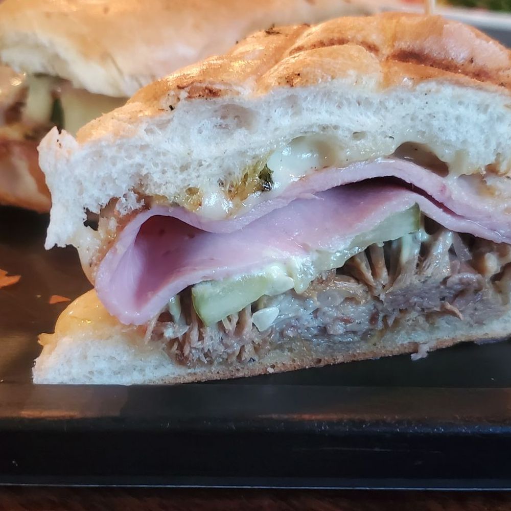 Maggie McFly's - Cuban - New American Near Me - Glastonbury, Connecticut