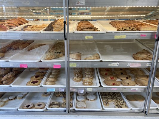 The Mayflower Bakery (La Flor De Mayo Bakery) by null