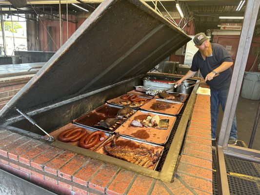 Cooper's Old Time Pit Bar-B-Que by null