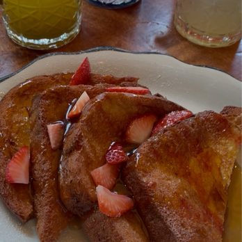 North Beach Cantina - DULCE DE LECHE FRENCH TOAST - Tacos Near Me - San Francisco, California North Beach Cantina - DULCE DE LECHE FRENCH TOAST - Tacos Near Me - San Francisco, California