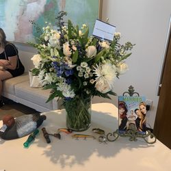 Gilbert Memorial Park Cemetery & Funeral Home - Provided flower tables and an area to dis