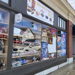 Foodie Friends Grocery & Restaurant - Outside