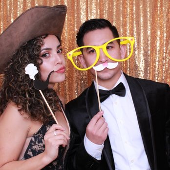 iSnapUpost Photo Booth - Photo Booth Rentals Near Me