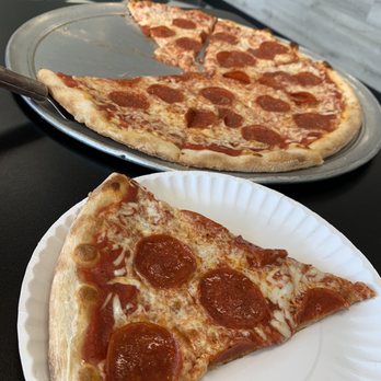 Big Slice Pizza & Wings - Pizza Near Me - Palm City, Florida