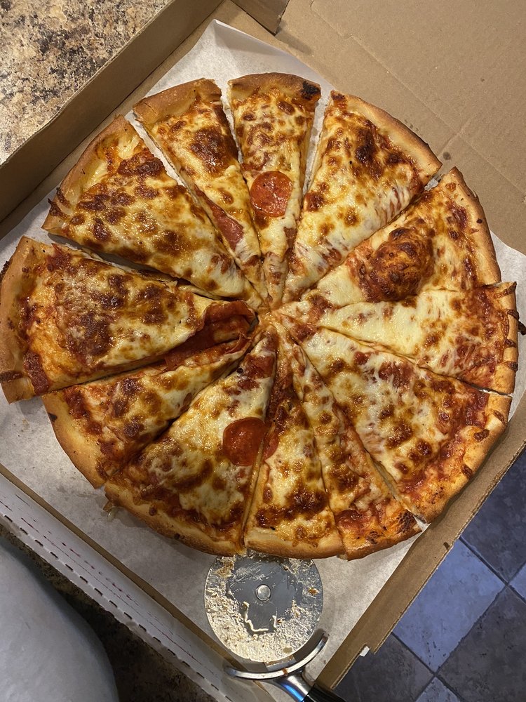 AUGIES PIZZA & RIBS 17 Photos & 40 Reviews 14084 State Rd, North