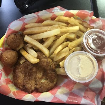 Bubba’s Shrimp Shack - Crab cake basket - Seafood Near Me - York, Virginia