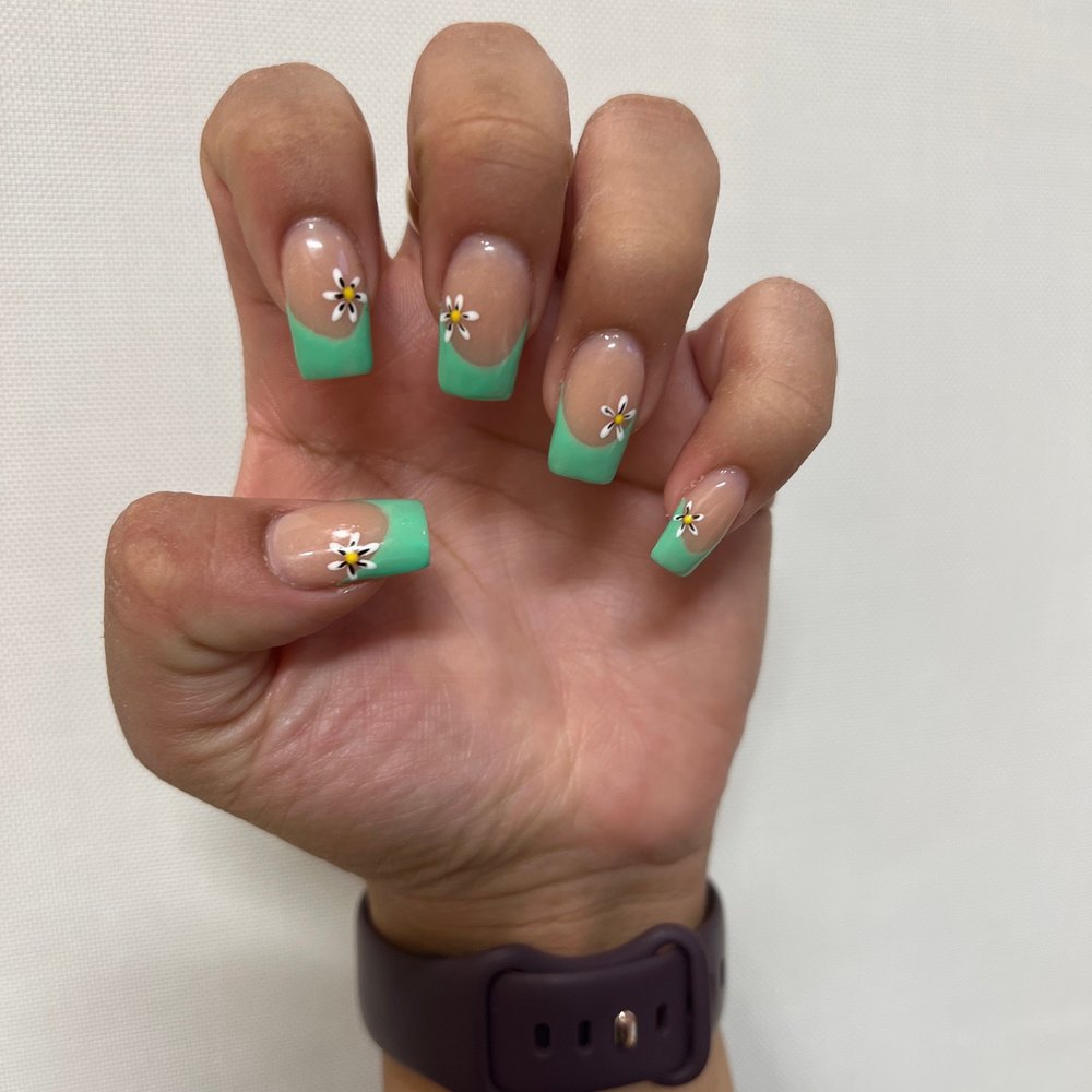 BQ Nails and Spa - Nail Salons Near Me - Goodyear, Arizona