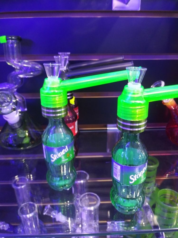 SUGAR LEAF SMOKE SHOP Updated August 2024 3652 Culebra Rd, San